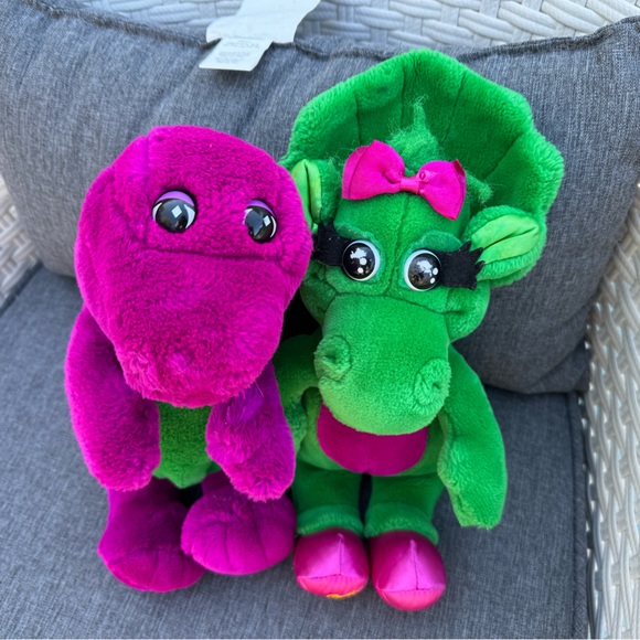 Barney and baby bop plushies - Picture 1 of 4